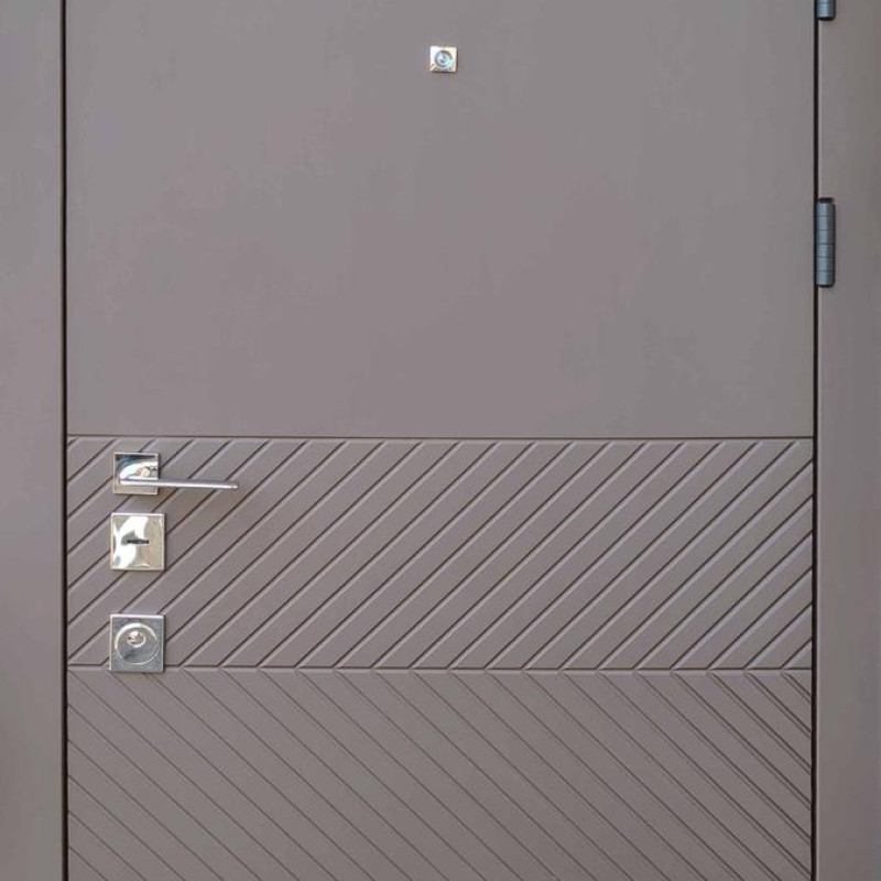 Двері квартирні, QDoors, модель Б'юті-М комплектація Авангард,замок MOTTURA 850