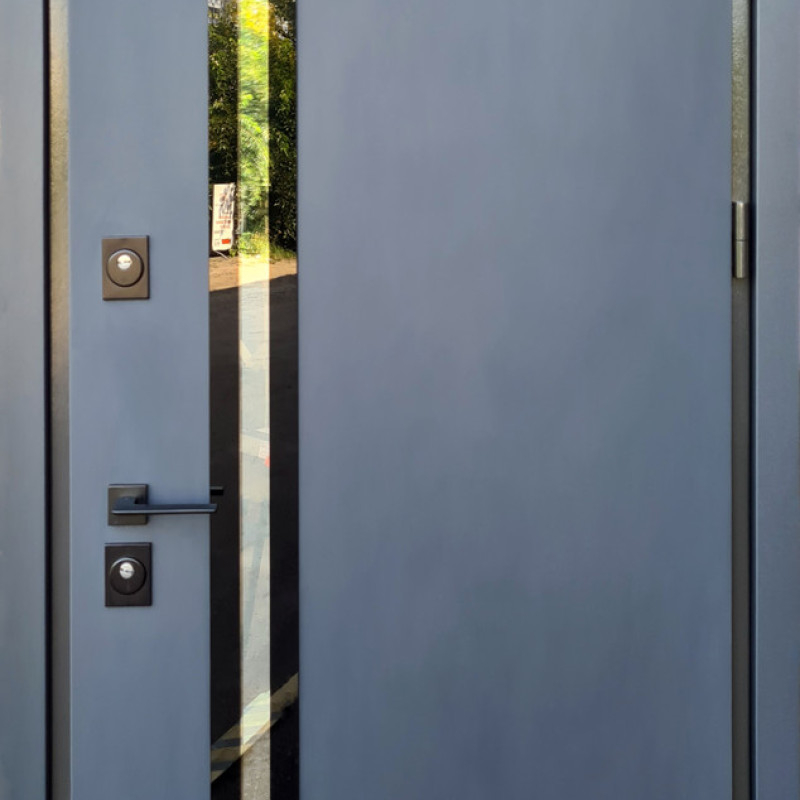 Двері вуличні зі склопакетом, STRAJ, модель Slim S, комплектація Proof Standard Mottura 870