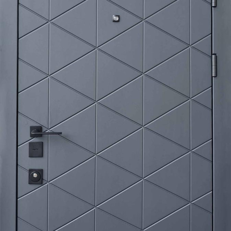 Двері квартирні, QDoors, модель Бакарді, комплектація Авангард, замок MOTTURA 850